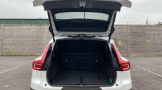 Volvo XC40 2.0 B3P Ultimate Dark 5dr Auto Petrol Estate